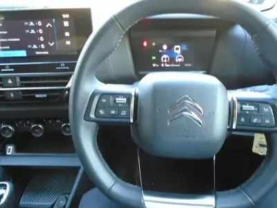 Usado Citroën C4 PureTech 101 HP (74 kW) 2023 Citadino