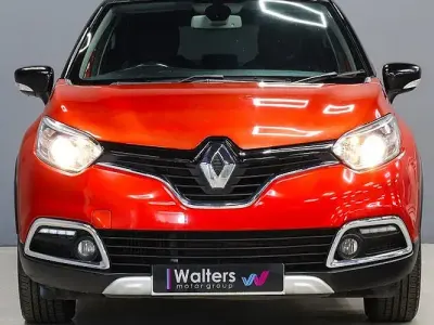 Used Renault Captur Signature 90 HP (66 kW) 2016 Black SUV