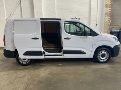 Used Citroën Berlingo 100 HP (73 kW) 2023 White MPV