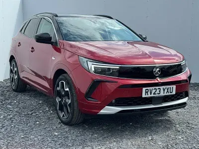Used Vauxhall Grandland X Elite 130 HP (95 kW) 2023 Red SUV