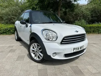 Used Mini Cooper 2014 White Hatchback