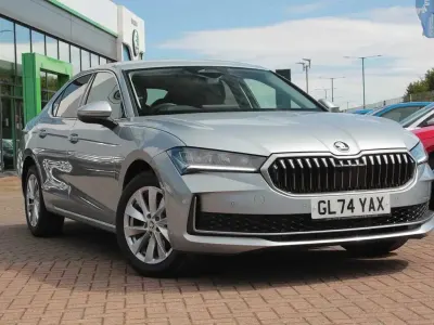 Used Skoda Superb SE Technology 150 HP (110 kW) 2024 Pebble silver metallic Hatchback