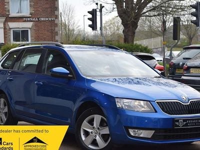 Used Skoda Octavia Tour 184 HP (135 kW) 2014 Blue Hatchback