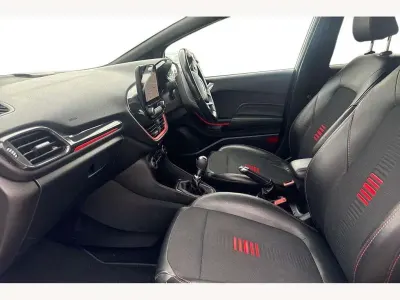 Używany Ford Fiesta ST-Line X 100 KM (73 kW) 2019 Srebrny Hatchback
