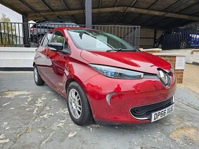Red Used 2016 Renault Zoe Dynamique Hatchback | £4,495 (A bit pricey)