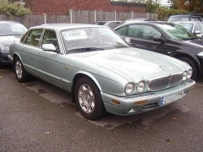 Jaguar XJ