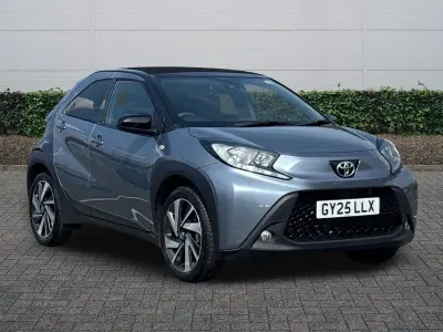 Used Toyota Aygo X 72 HP (52 kW) 2025 Grey SUV