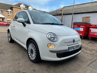 Used Fiat 500 Lounge 69 HP (50 kW) 2014 White Hatchback