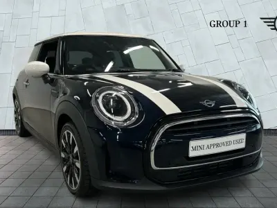 Begagnad Mini Cooper Exclusive 134 HK (98 kW) 2022 Svart Halvkombi