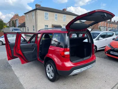Używany Skoda Yeti 110 KM (80 kW) 2014 Czerwony SUV