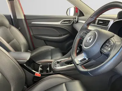 Używany MG ZS Exclusive 109 KM (80 kW) 2023 Czerwony SUV