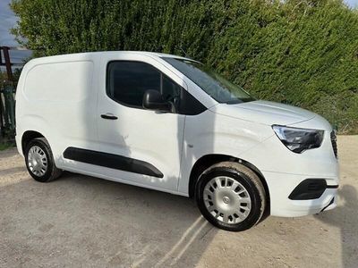White Used 2020 Vauxhall Combo Sportive MPV | £7,750 (Good price)