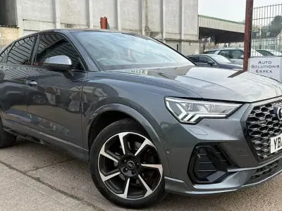 Usado Audi Q3 Sportback S-Line 230 CV (169 kW) 2019 Gris SUV