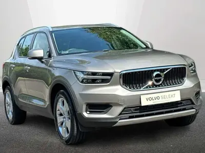 Used Volvo XC40 Momentum 161 HP (118 kW) 2022 SUV