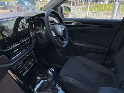 New VW T-Roc Design 147 HP (108 kW) 2026 Grey SUV