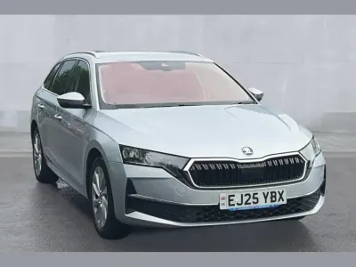 Używany Skoda Octavia SE L 147 KM (108 kW) 2025 Srebrny Kombi
