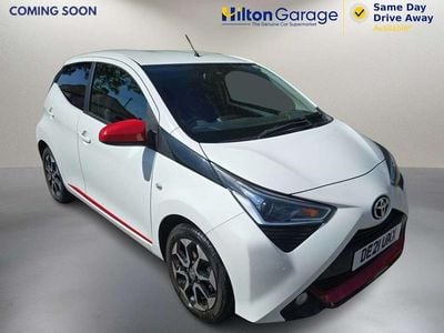 Usado Toyota Aygo Trend 72 HP (52 kW) 2021 Branco Citadino