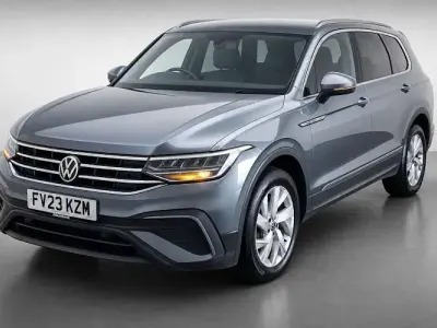 Used VW Tiguan Allspace Life 150 HP (110 kW) 2023 Grey SUV