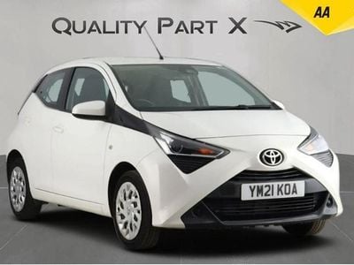 Used Toyota Aygo X-play 2021 White Hatchback