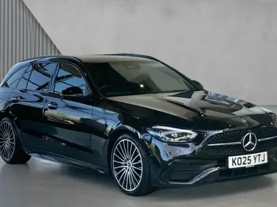 Usado Mercedes C200 AMG Line Premium Plus 204 HP (150 kW) 2025 Preto
