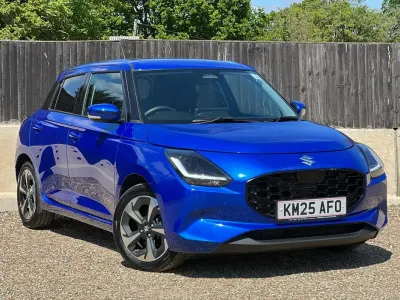 Begagnad Suzuki Swift 2025 Blå Halvkombi