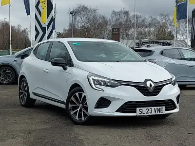 Used Renault Clio Evolution 90 HP (66 kW) 2023 White Hatchback