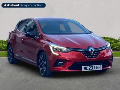 Używany Renault Clio V Techno 90 KM (66 kW) 2023 Czerwony Hatchback