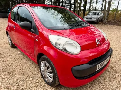 Used Citroën C1 67 HP (49 kW) 2008 Red Hatchback