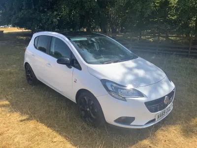 Used Vauxhall Corsa 90 HP (66 kW) 2019 White Hatchback