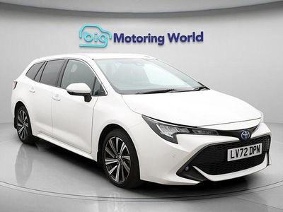 Used Toyota Corolla Design 122 HP (89 kW) 2022 White Estate