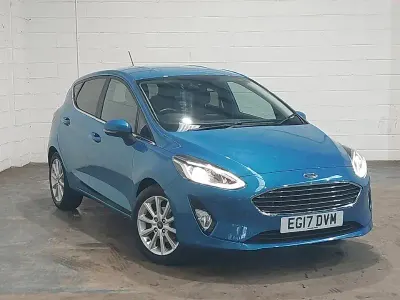 Used Ford Fiesta Titanium 100 HP (73 kW) 2017 Blue Hatchback