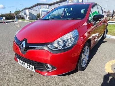 Red Used 2016 Renault Clio IV Dynamique Hatchback | £5,495 (Fair price)