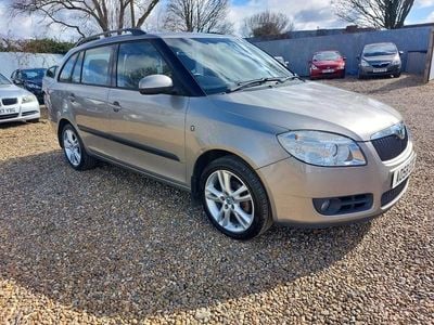 Used Skoda Fabia 86 HP (63 kW) 2008 Beige Estate