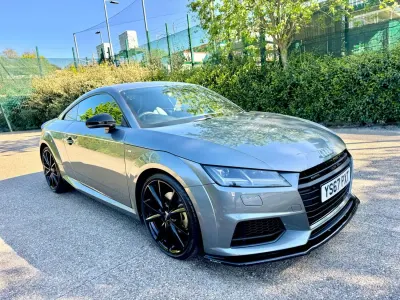 Używany Audi TT Black Edition 184 KM (135 kW) 2017 Szary Coupe