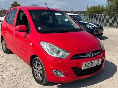 Used Hyundai i10 Active 84 HP (61 kW) 2013 Red Hatchback