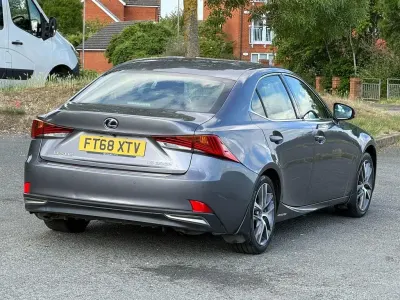 Used Lexus IS300h