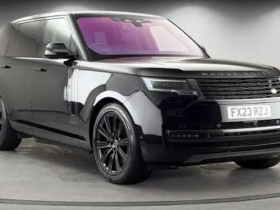 Używany Land Rover Range Rover SE 441 KM (324 kW) 2023 Czarny SUV