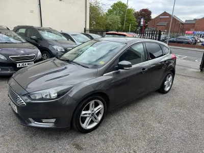 Używany Ford Focus Titanium 115 KM (84 kW) 2015 Szary Hatchback