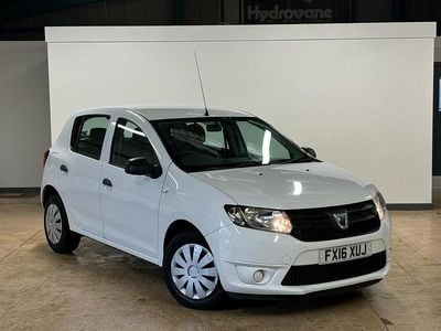 Used Dacia Sandero Ambiance 2016 White Hatchback