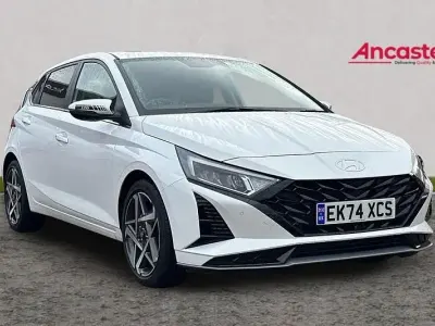 Używany Hyundai i20 Ultimate 90 KM (66 kW) 2024 Biały Hatchback