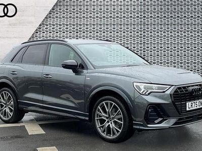 Usado Audi Q3 Black Edition 150 CV (110 kW) 2025 Gris SUV