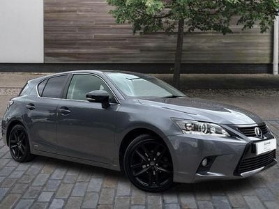 Lexus CT200h