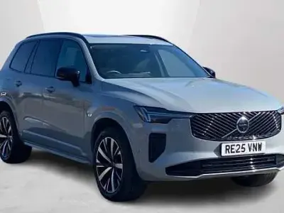 Usado Volvo XC90 Plus 455 HP (334 kW) 2025 Cinzento SUV