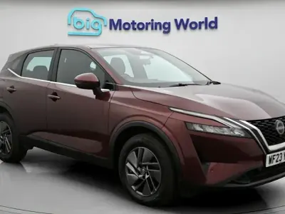 Used Nissan Qashqai Acenta Premium 140 HP (102 kW) 2023 Red SUV
