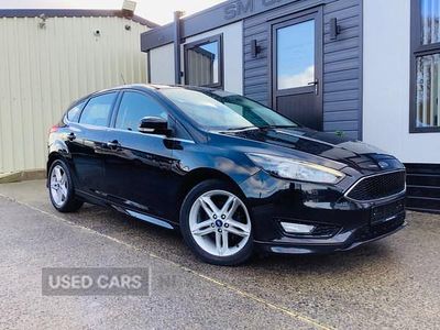 Used Ford Focus Zetec 115 HP (84 kW) 2015 Black Hatchback