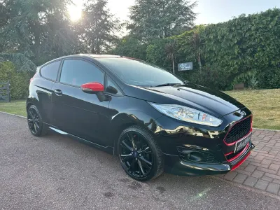 Used Ford Fiesta Zetec 140 HP (102 kW) 2015 Black Hatchback