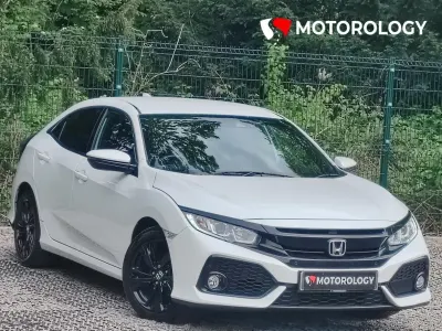 Begagnad Honda Civic SR 126 HK (92 kW) 2019 Vit Halvkombi