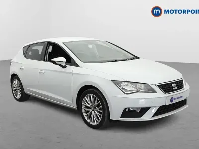 Used Seat Leon SE Dynamic 131 HP (96 kW) 2019 White Hatchback