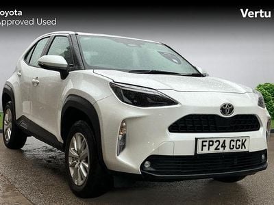 Used 2024 Toyota Yaris Hybrid Estate | £21,022 (Good price)