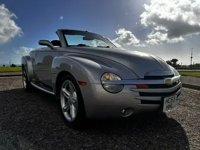 Used Chevrolet SSR 300 HP (220 kW) 2004 Silver Pickup